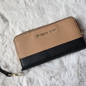 Michael Kors Tan and Black Women's Bag
